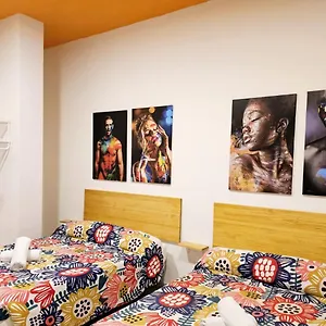  Han/Misafirhane Arc House Plaza İspanya